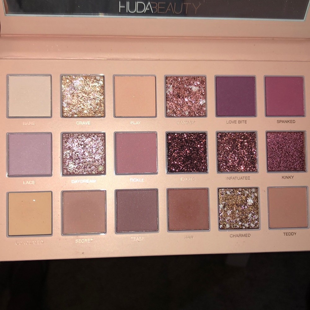 HUDA Beauty Nude Palette USED ONCE